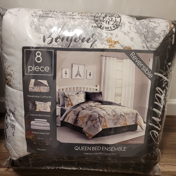 Paris 8pc Queen comforter set- New - Picture 5 of 6